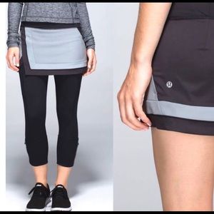 Lululemon Light it Up reflective skirt. Size 10.